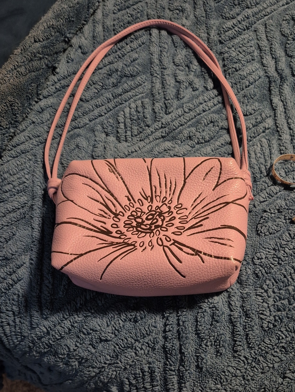 Vera Bradley Blake Bloom Lavender Frost Leather Crossbody EUC